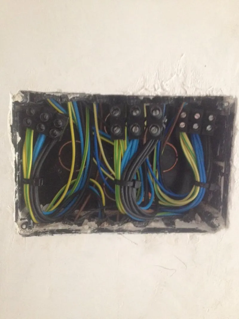 La imagen 3 de la Empresa ELECTRICISTA MARIO