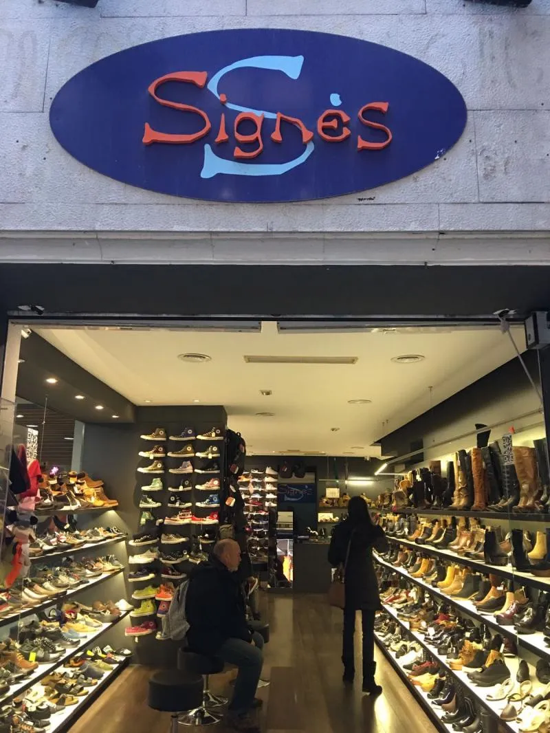 La imagen 3 de la Empresa ZAPATERÍA SIGNES