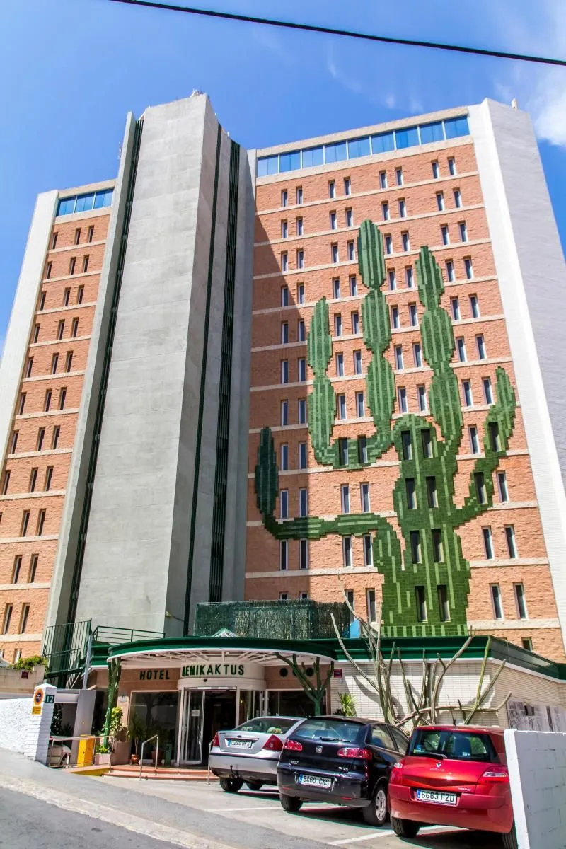 La imagen 1 de la Empresa HOTEL BENIKAKTUS