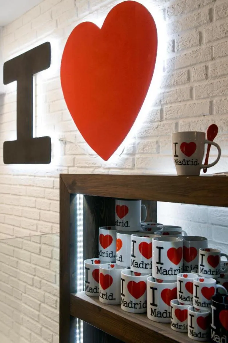 La imagen 5 de la Empresa MADRID SOUVENIRS