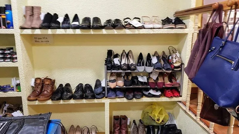 La imagen 9 de la Empresa ZAPATERÍA DANIEL