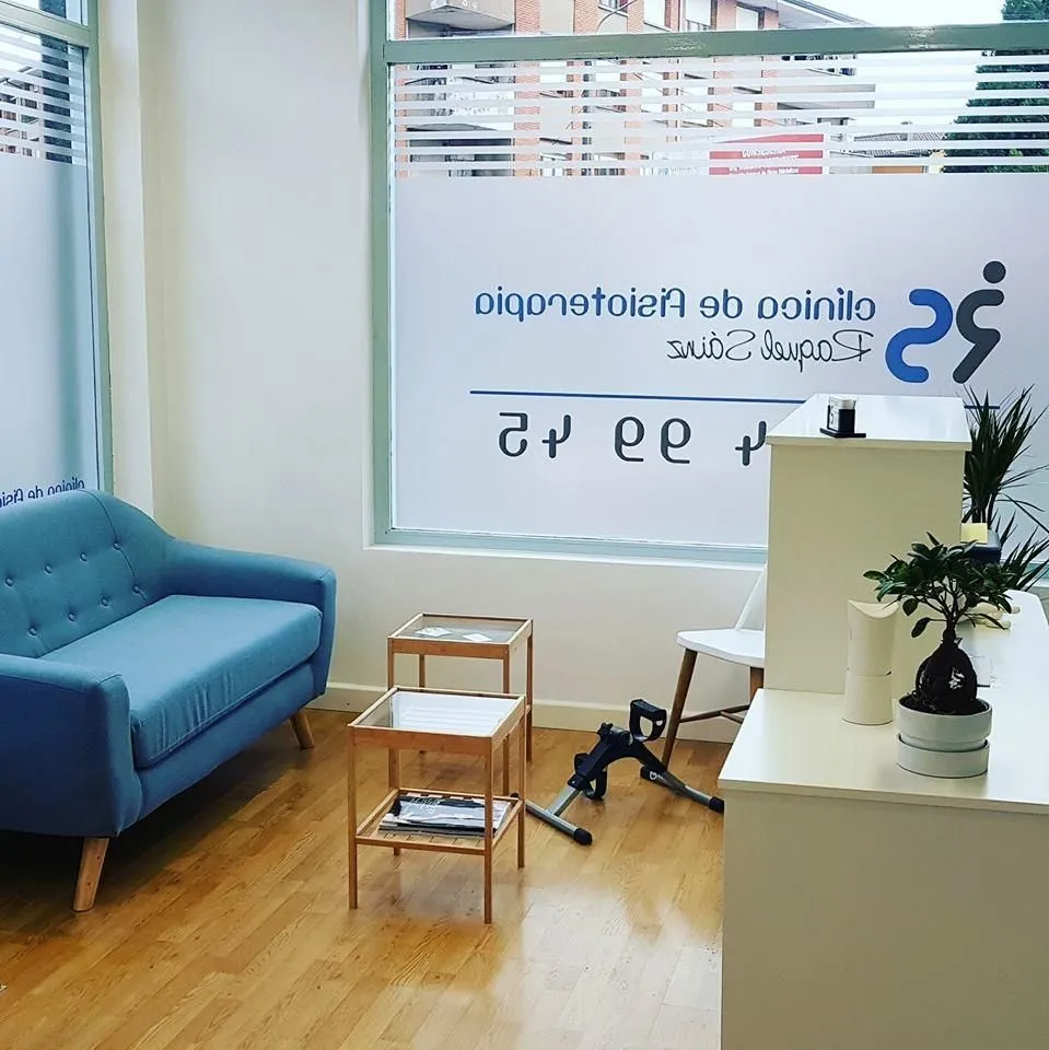 La imagen 2 de la Empresa CLÍNICA DE FISIOTERAPIA RAQUEL SÁINZ